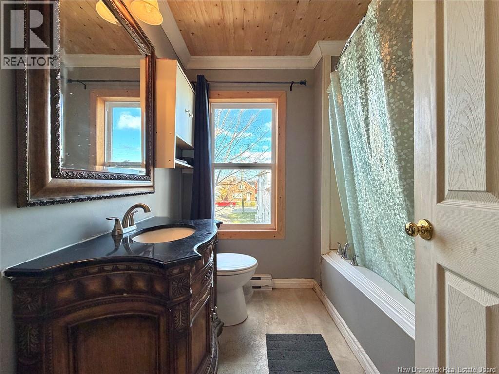 320 St. Andrew Street, Bathurst, New Brunswick  E2A 1C5 - Photo 18 - NB129919