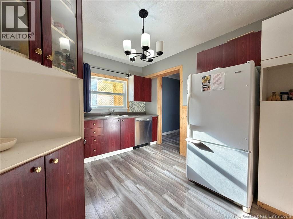 320 St. Andrew Street, Bathurst, New Brunswick  E2A 1C5 - Photo 9 - NB129919