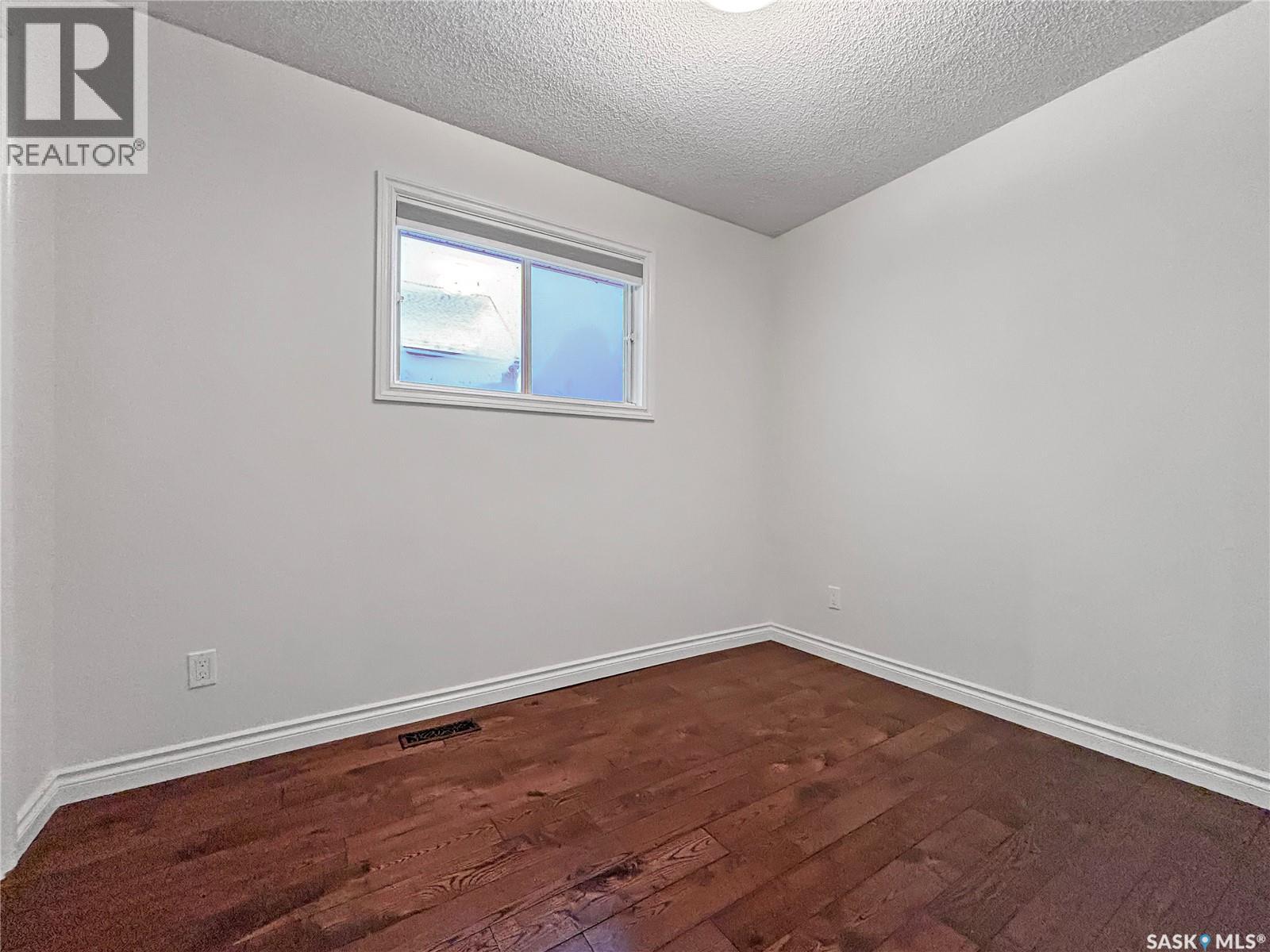 1209 Edward Avenue, Saskatoon, Saskatchewan  S7K 3A9 - Photo 8 - SK023728