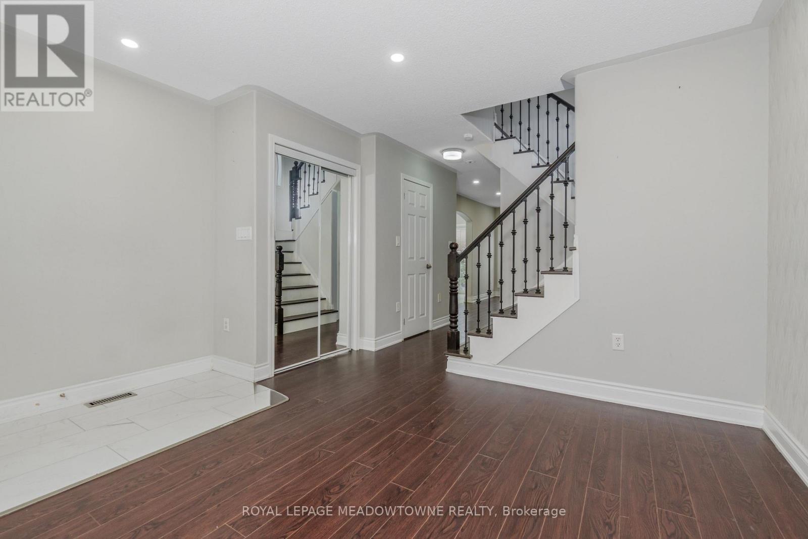 843 Thompson Road S, Milton, Ontario  L9T 6Y8 - Photo 6 - W12526700