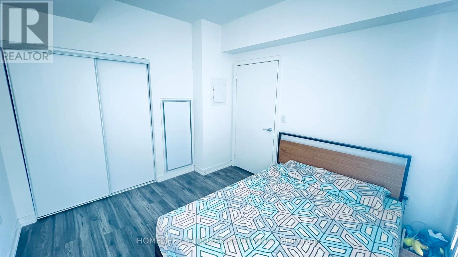 314 - 10 De Boers Drive, Toronto, Ontario M3J 0L6 - Photo 8 - W12498660