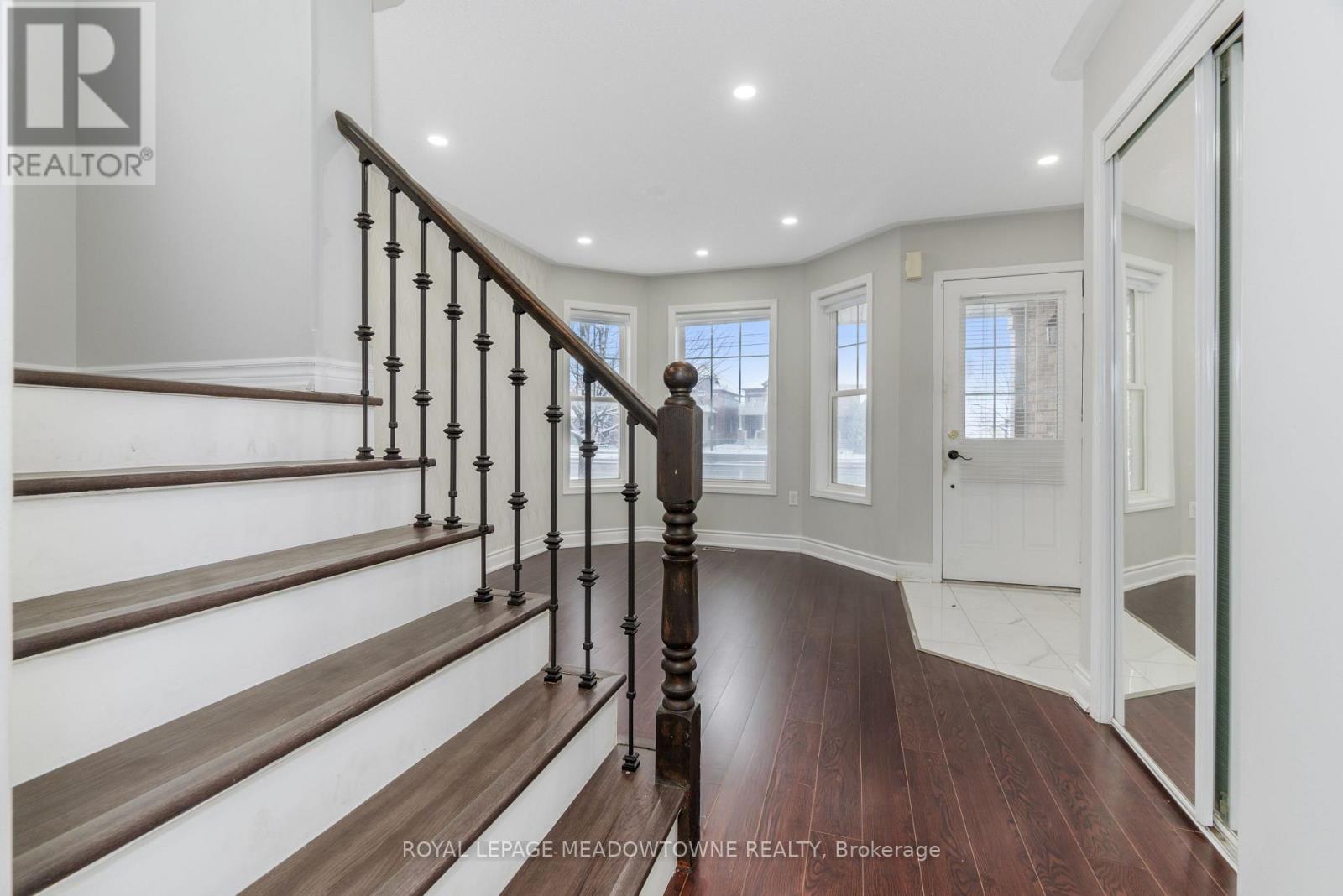 843 Thompson Road S, Milton, Ontario  L9T 6Y8 - Photo 9 - W12526700