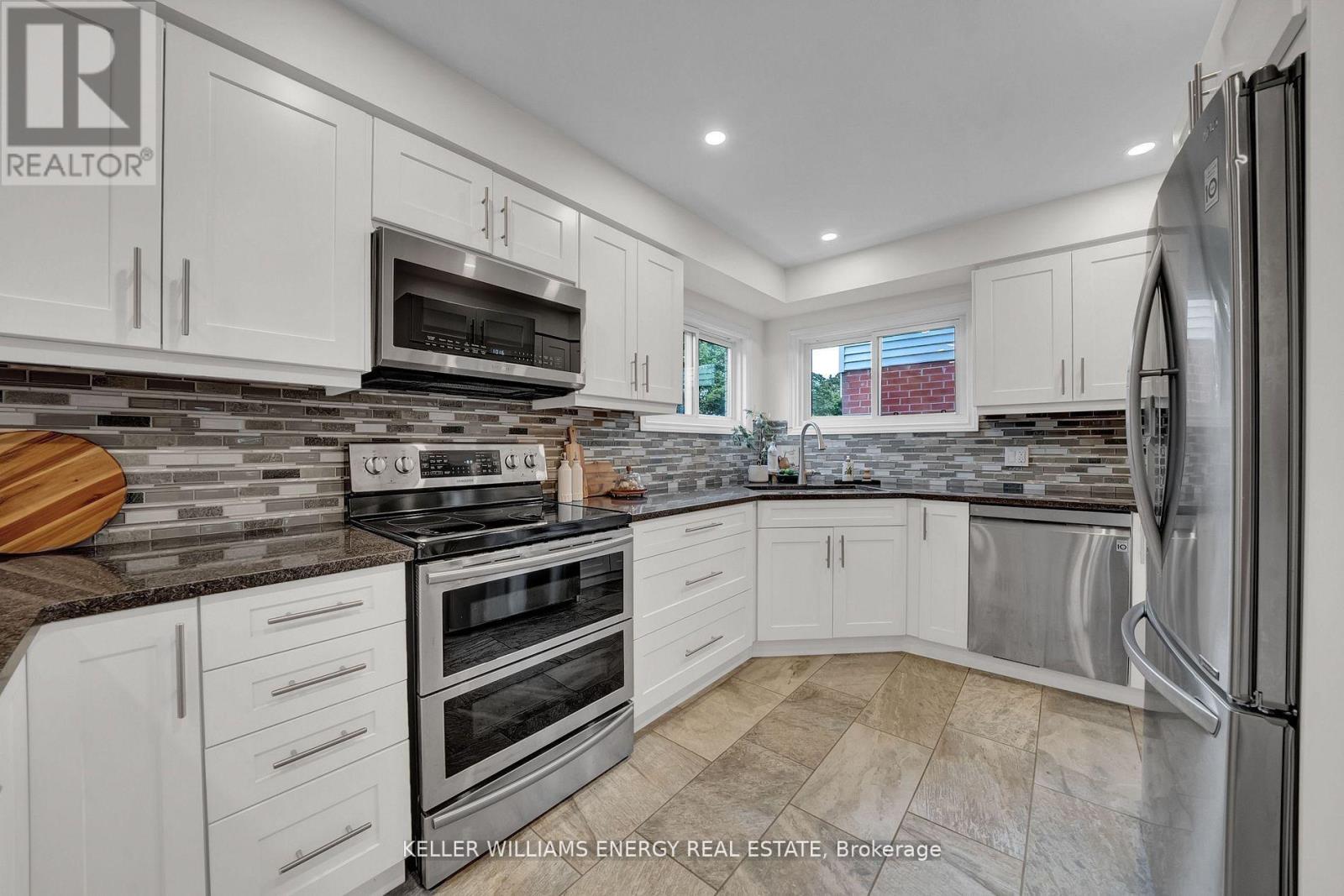 44 Rutherford Drive, Clarington, Ontario  L1B 1G7 - Photo 14 - E12528450