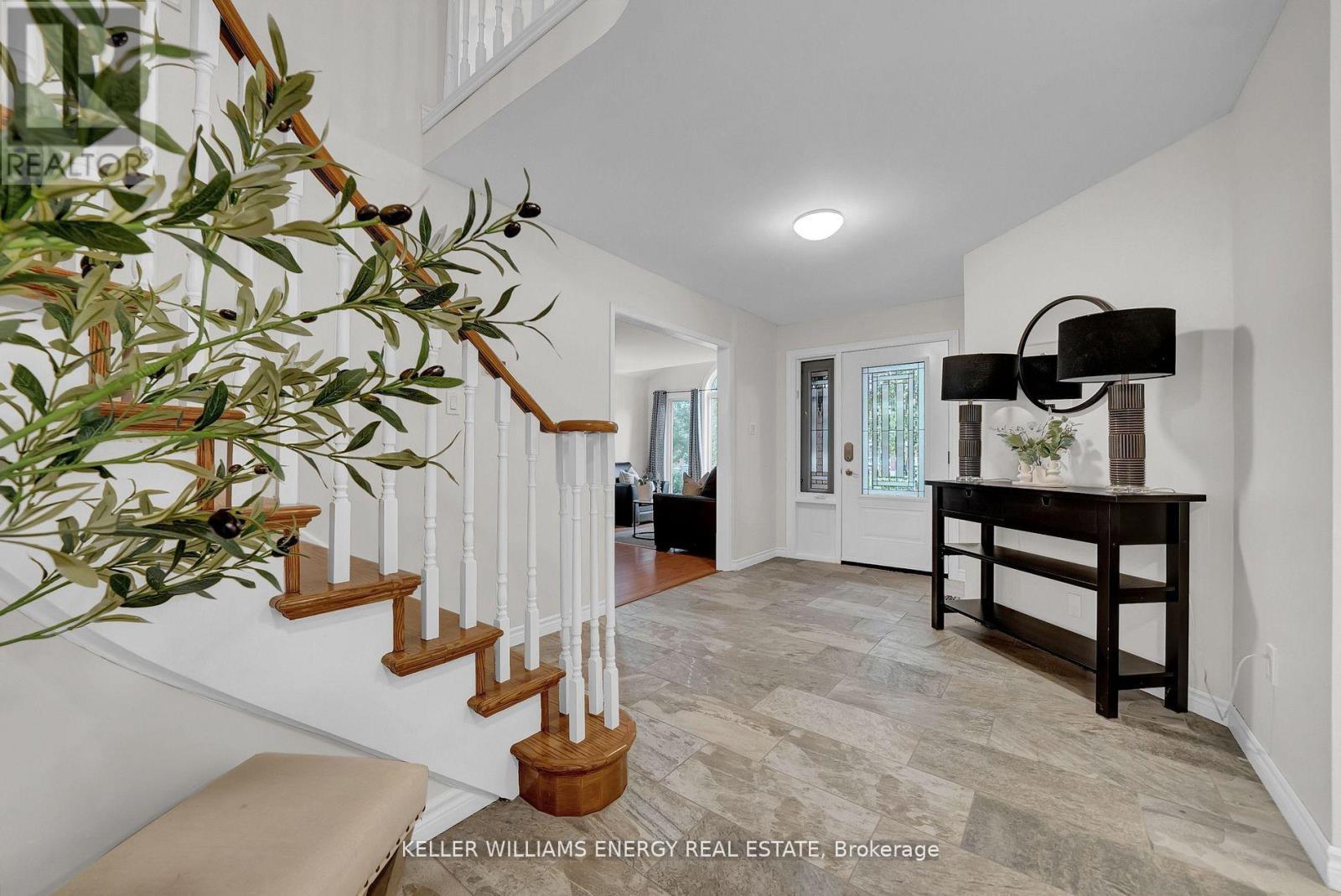 44 Rutherford Drive, Clarington, Ontario  L1B 1G7 - Photo 5 - E12528450