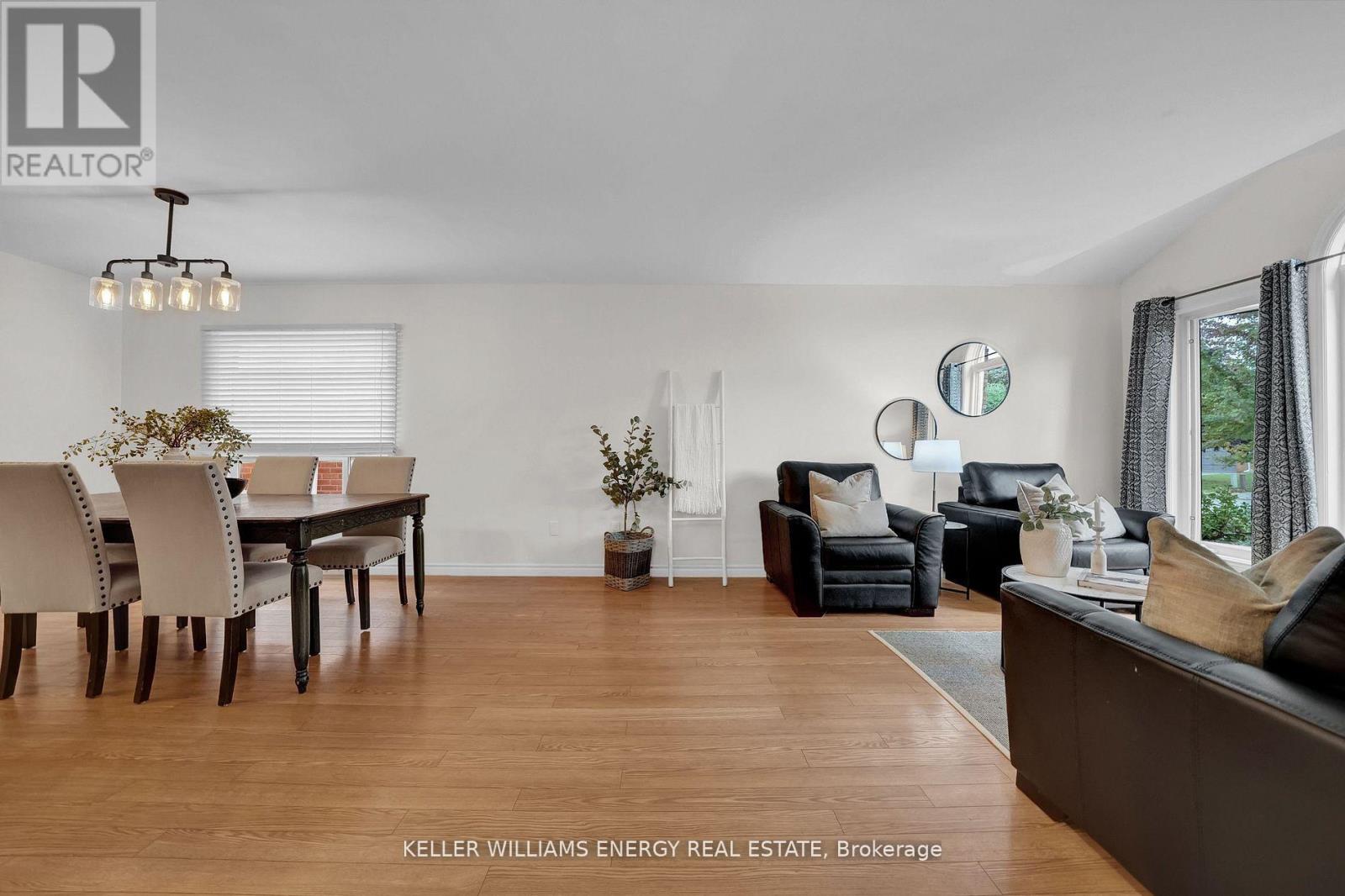 44 Rutherford Drive, Clarington, Ontario  L1B 1G7 - Photo 7 - E12528450