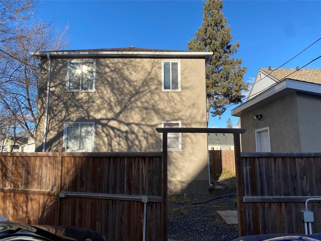 430 Nairn Avenue, Winnipeg, Manitoba  R2L 0X2 - Photo 4 - 202528184