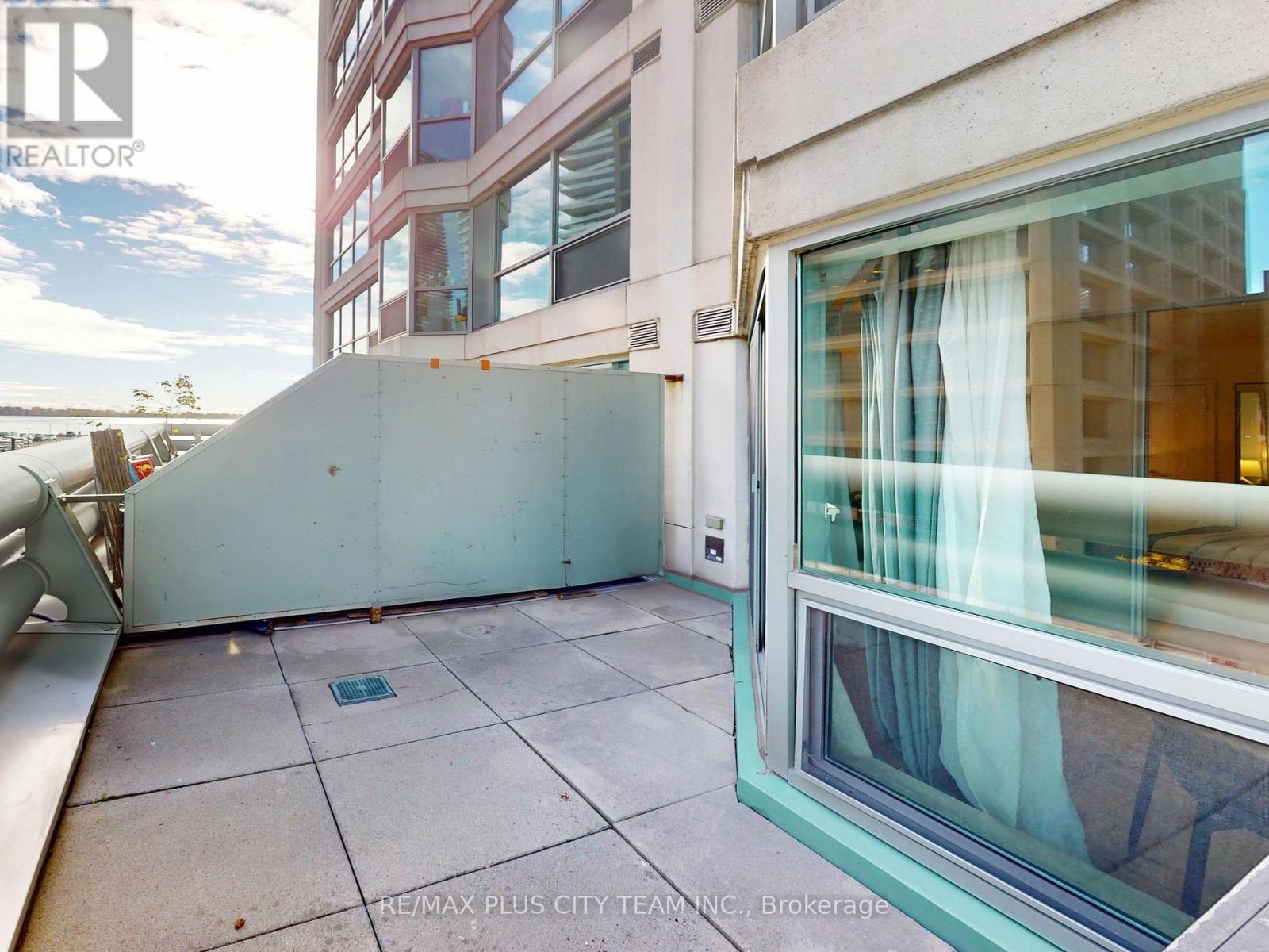 310 - 10 Yonge Street, Toronto, Ontario  M5E 1R4 - Photo 15 - C12528080