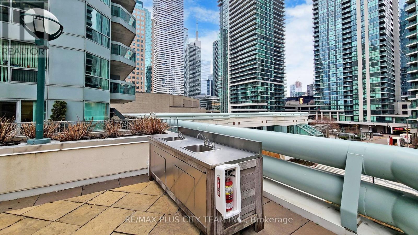 310 - 10 Yonge Street, Toronto, Ontario  M5E 1R4 - Photo 46 - C12528080