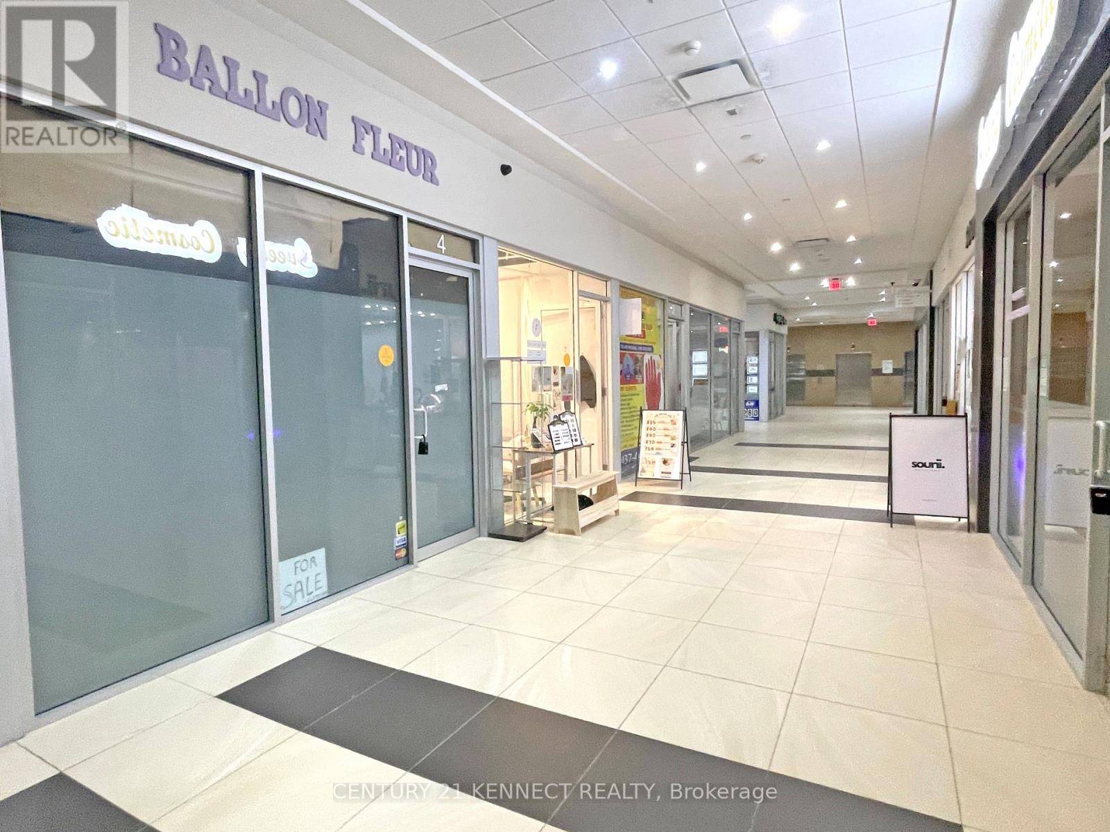 4 - 384 Yonge Street, Toronto, Ontario  M5B 1S8 - Photo 15 - C12528092