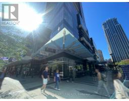4 - 384 YONGE STREET, Toronto, Ontario