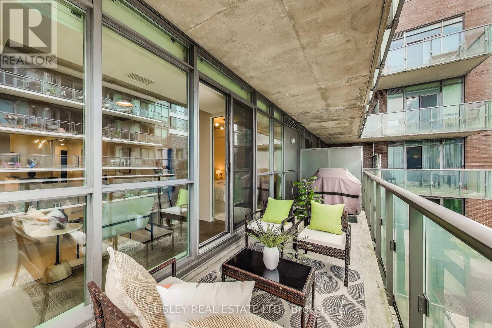 403 - 8 Gladstone Avenue, Toronto, Ontario  M6J 0B3 - Photo 27 - C12528158