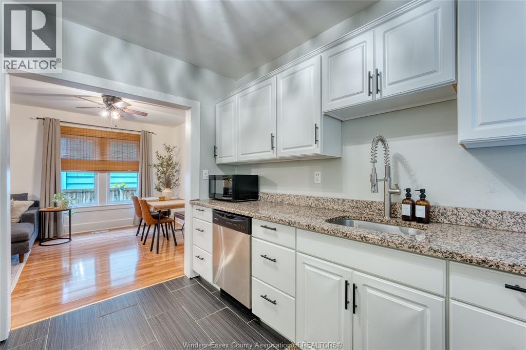 1277 Lincoln, Windsor, Ontario  N8Y 2H9 - Photo 14 - 25028422
