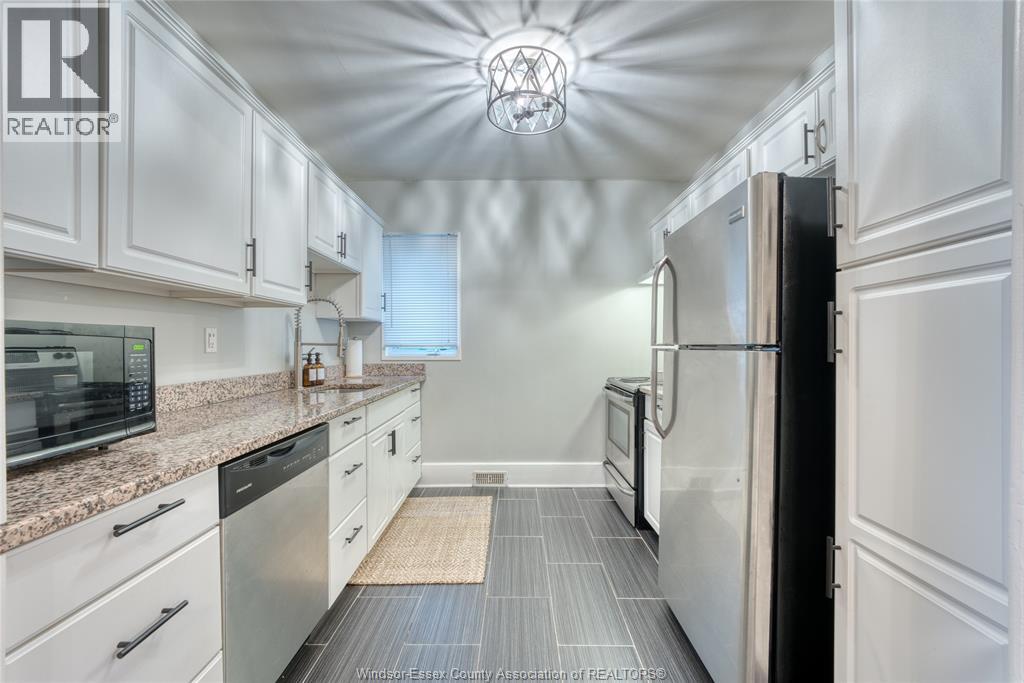 1277 Lincoln, Windsor, Ontario  N8Y 2H9 - Photo 16 - 25028422