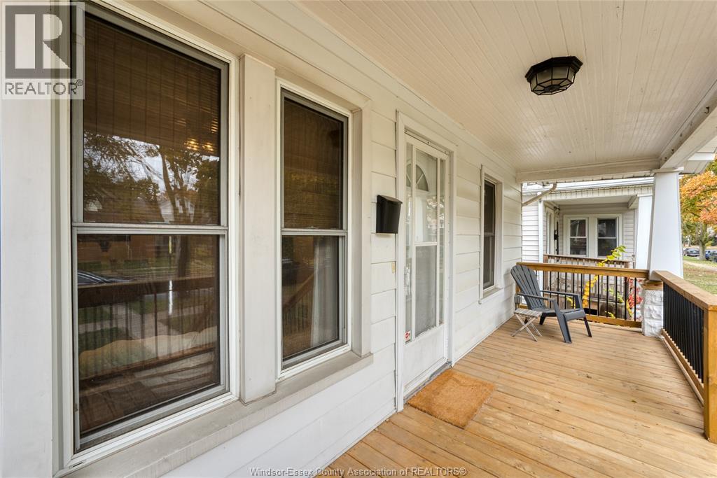 1277 Lincoln, Windsor, Ontario  N8Y 2H9 - Photo 3 - 25028422