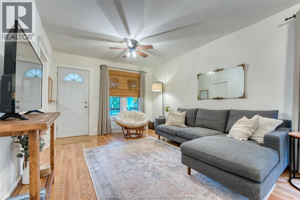 1277 Lincoln, Windsor, Ontario  N8Y 2H9 - Photo 8 - 25028422