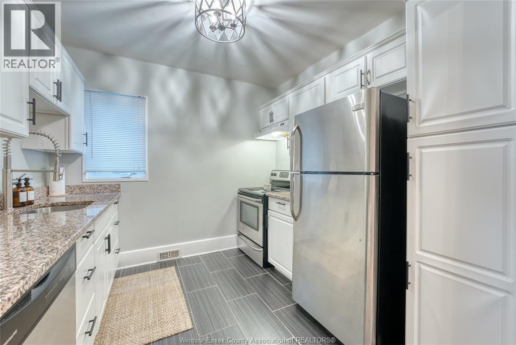 1277 Lincoln, Windsor, Ontario  N8Y 2H9 - Photo 13 - 25028422