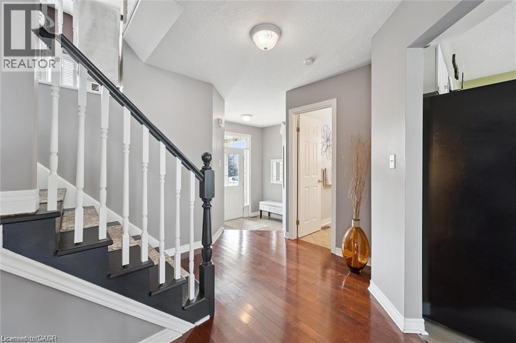 252 Colton Circle, Kitchener, Ontario  N2A 4K2 - Photo 5 - 40770671