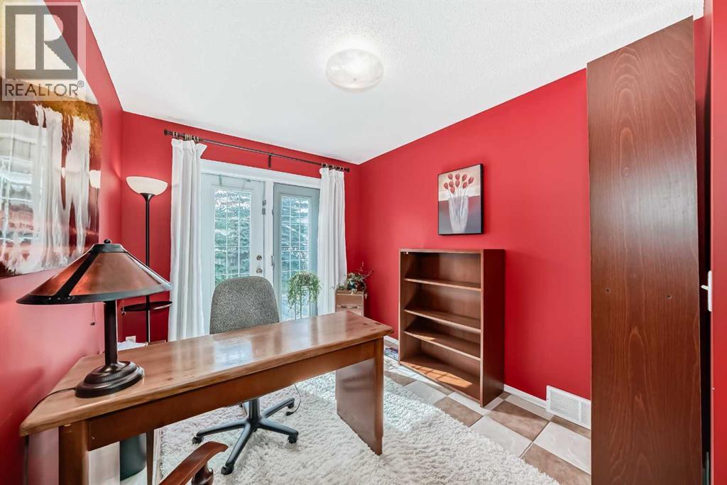 110 Applebrook Circle Se, Calgary, Alberta  T2A 7T3 - Photo 21 - A2245098