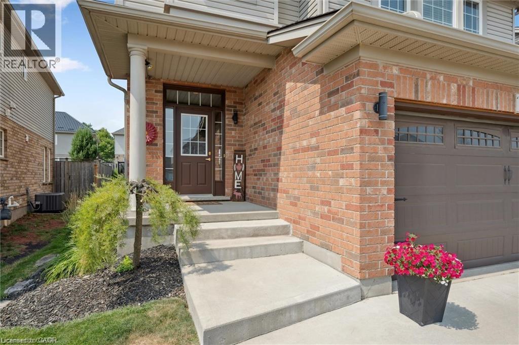 252 Colton Circle, Kitchener, Ontario  N2A 4K2 - Photo 3 - 40770671