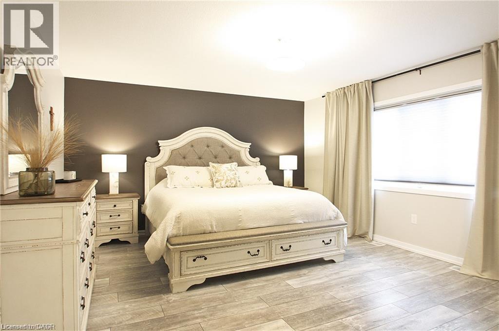 23 Scarletwood Street, Hamilton, Ontario  L8J 0K8 - Photo 13 - 40783813