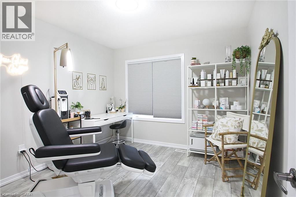 23 Scarletwood Street, Hamilton, Ontario  L8J 0K8 - Photo 32 - 40783813