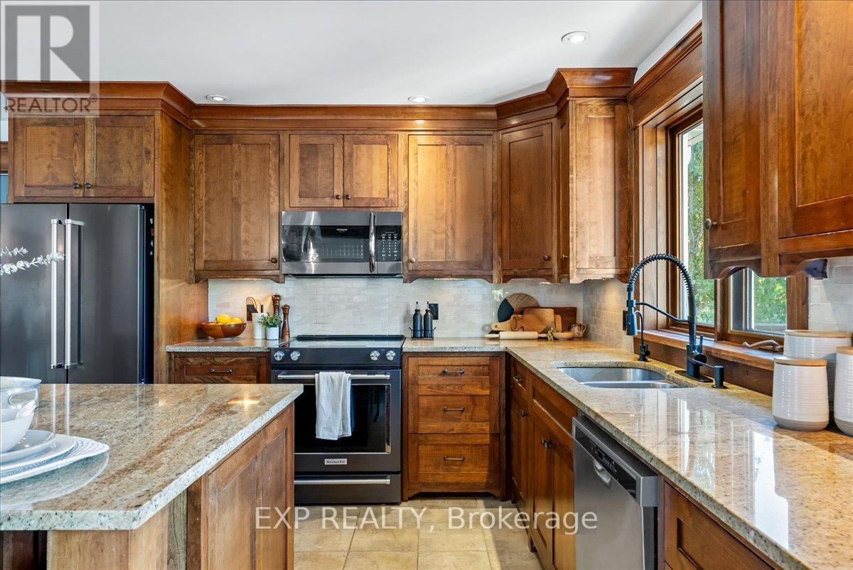 857 Cedar Glen Road, Kawartha Lakes (Verulam), Ontario  K0M 1L0 - Photo 11 - X12528380