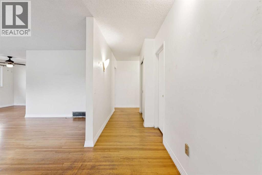 3248 Bearspaw Drive Nw, Calgary, Alberta  T2L 1T3 - Photo 18 - A2269340