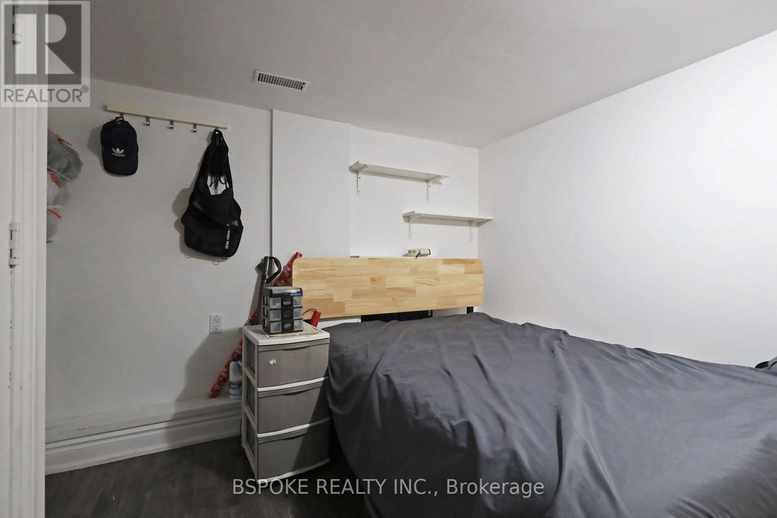 Bsmt - 176 Hiawatha Road, Toronto, Ontario  M4L 2X9 - Photo 10 - E12528060