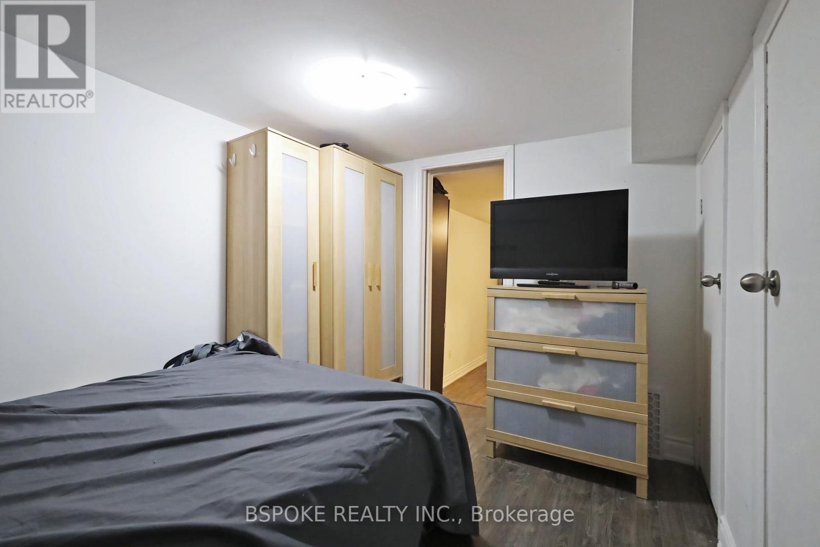 Bsmt - 176 Hiawatha Road, Toronto, Ontario  M4L 2X9 - Photo 11 - E12528060