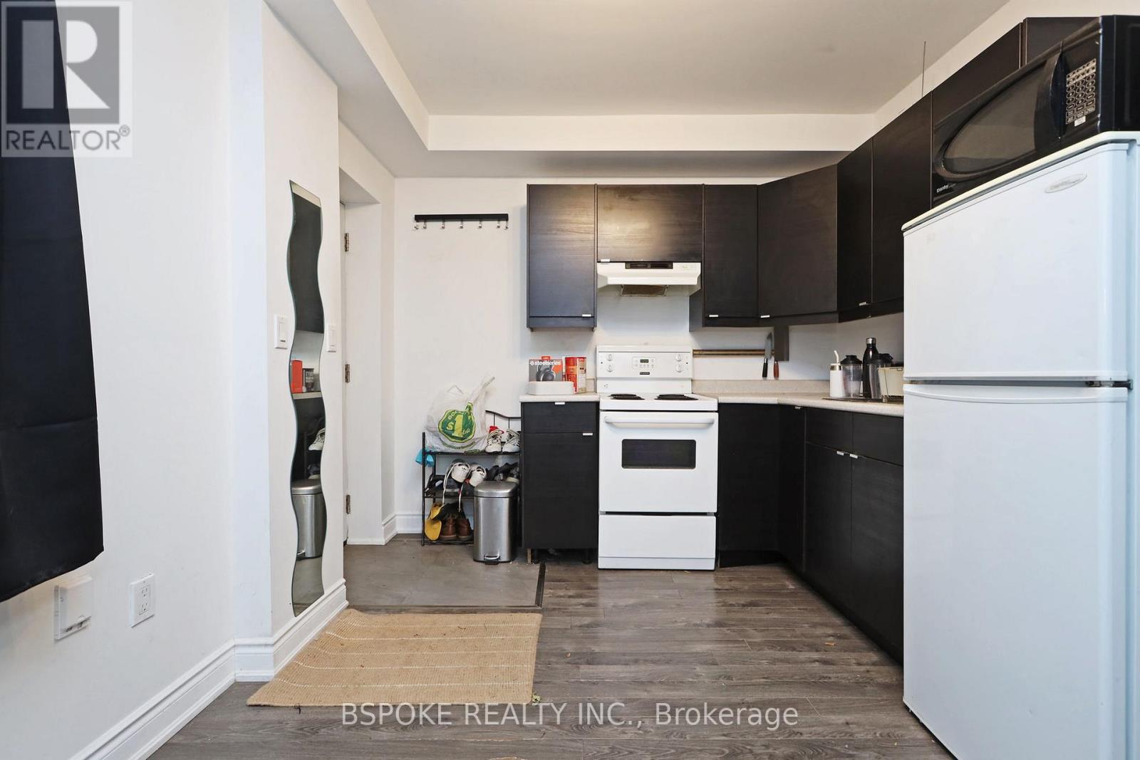 Bsmt - 176 Hiawatha Road, Toronto, Ontario  M4L 2X9 - Photo 3 - E12528060