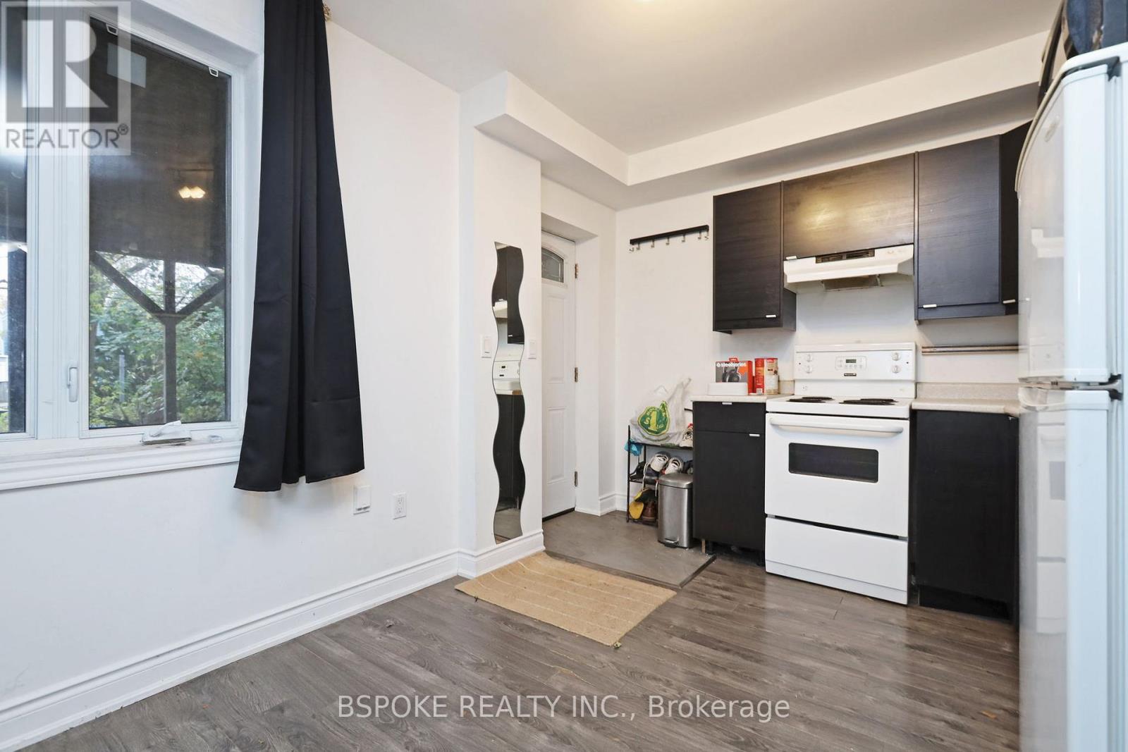 Bsmt - 176 Hiawatha Road, Toronto, Ontario  M4L 2X9 - Photo 5 - E12528060