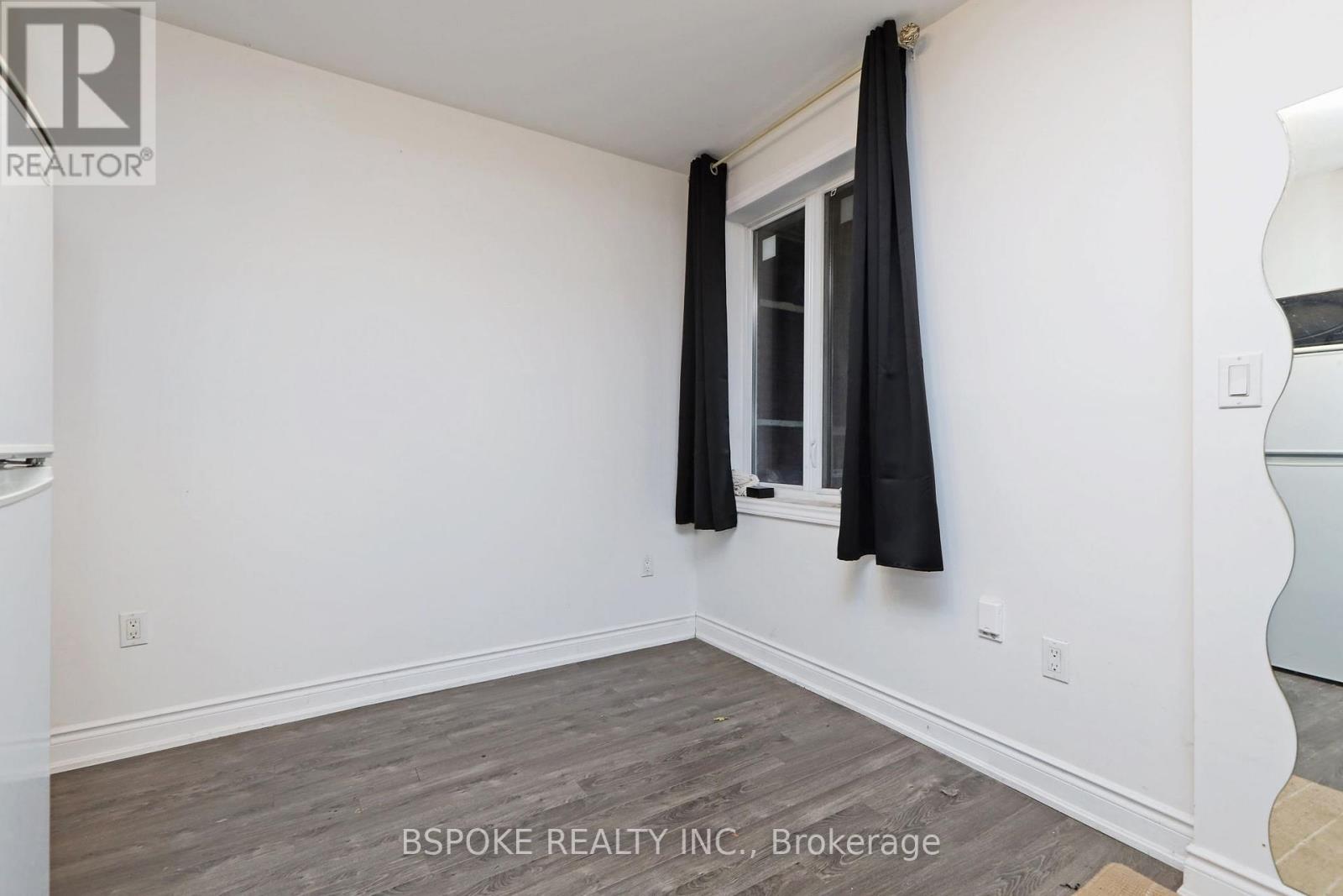 Bsmt - 176 Hiawatha Road, Toronto, Ontario  M4L 2X9 - Photo 8 - E12528060