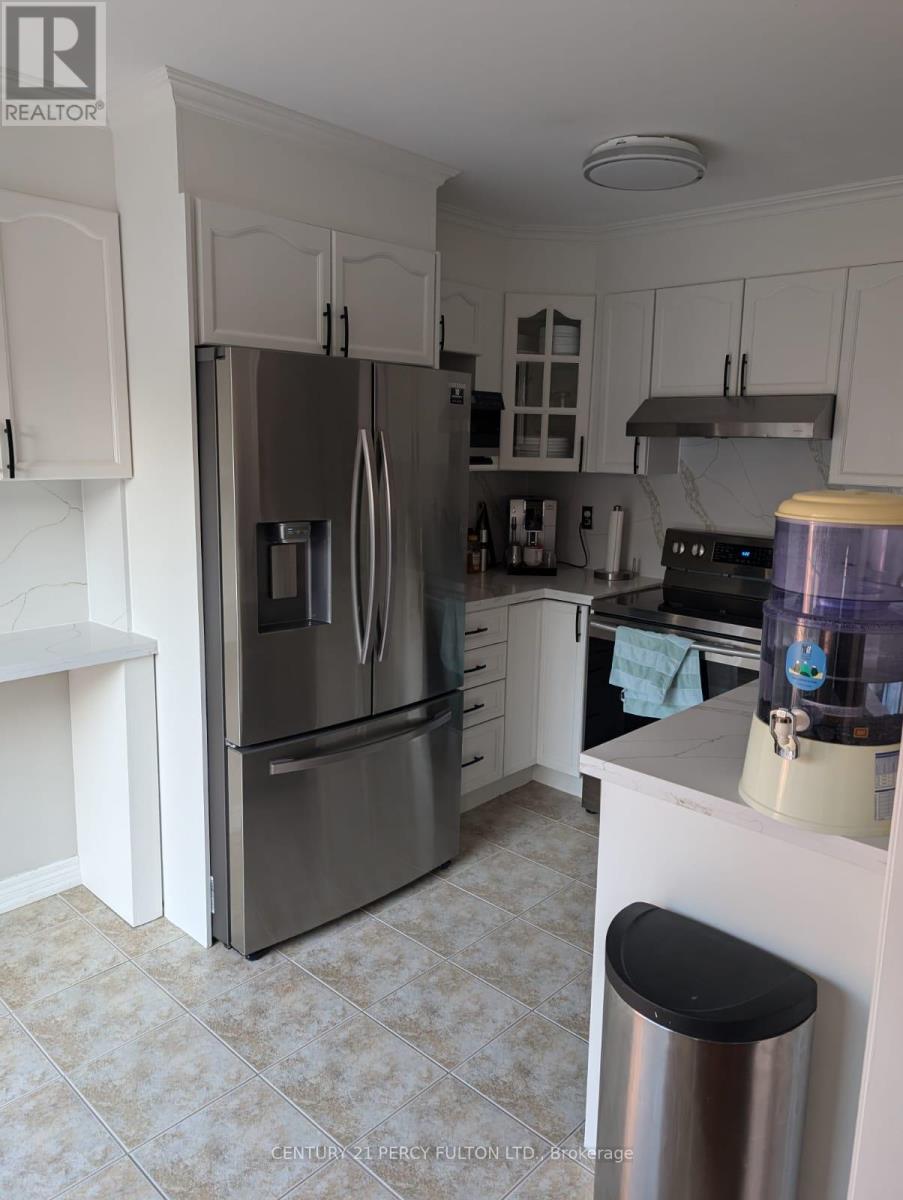 71 Barchester Crescent, Whitby, Ontario  L1M 2L6 - Photo 9 - E12528068