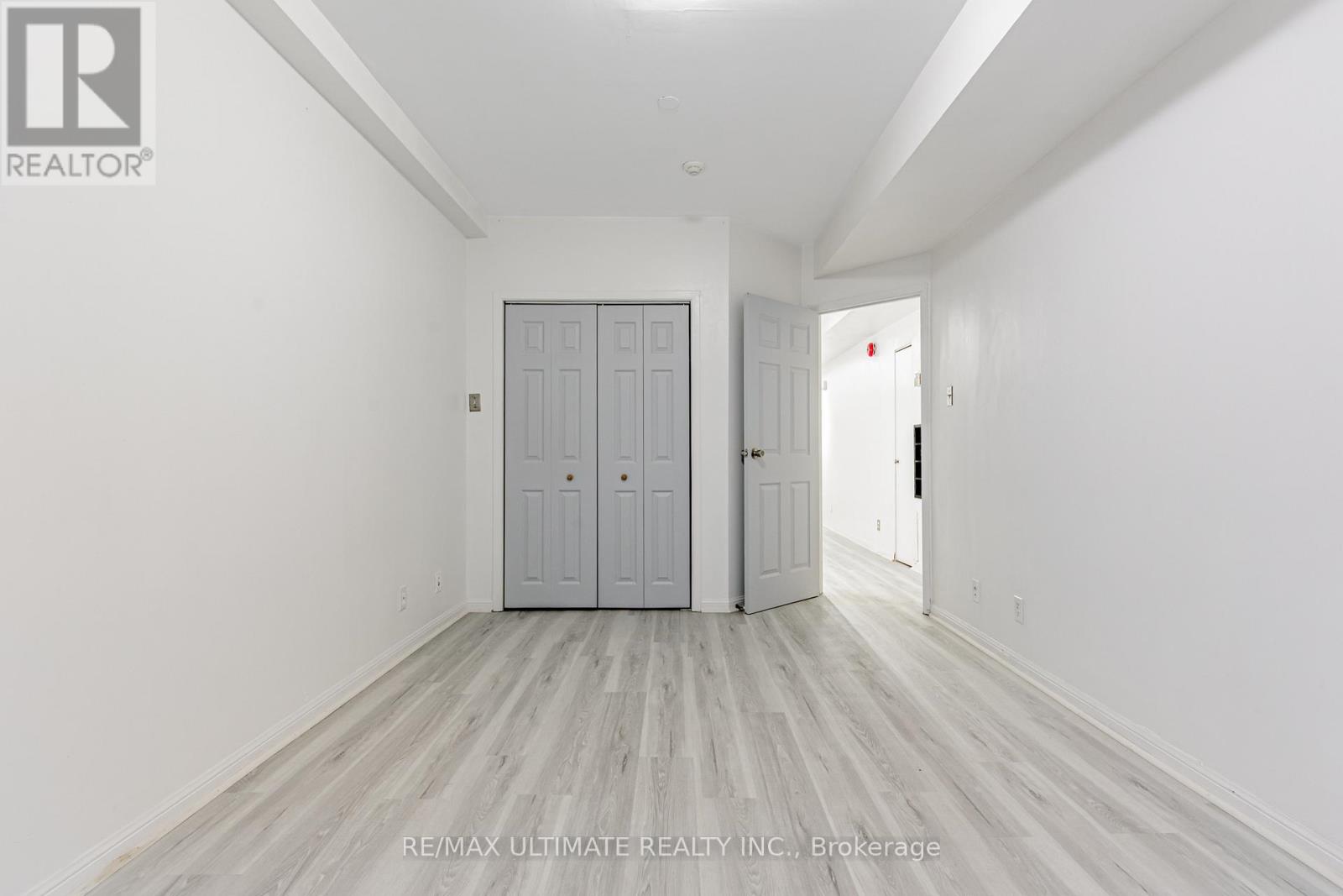 4 - 966 Queen Street E, Toronto, Ontario  M4M 1K1 - Photo 9 - E12528078