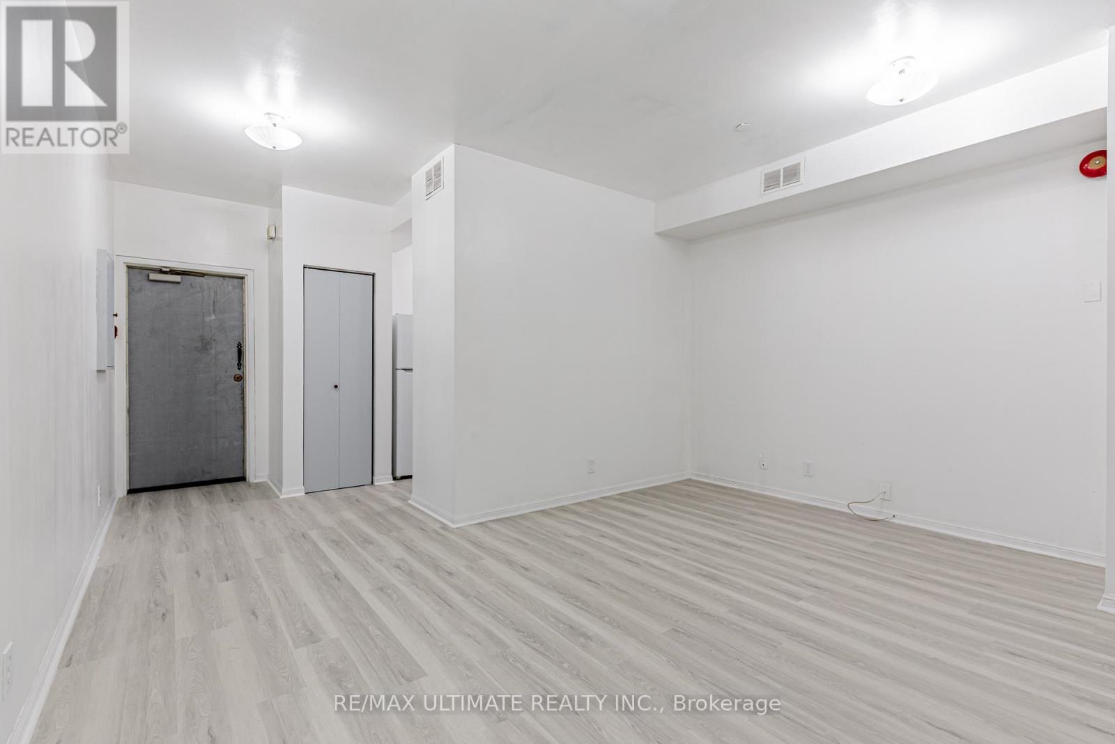 5 - 966 Queen Street E, Toronto, Ontario  M4M 1K1 - Photo 6 - E12528084