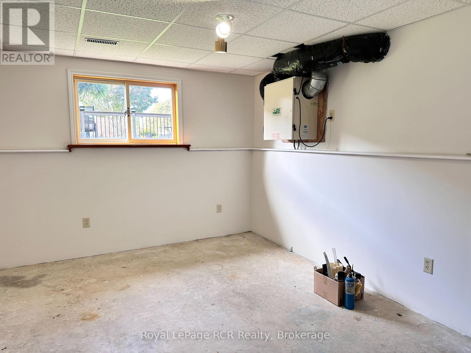 218 4th Street Crescent, Hanover, Ontario  N4N 3S2 - Photo 45 - X12467712