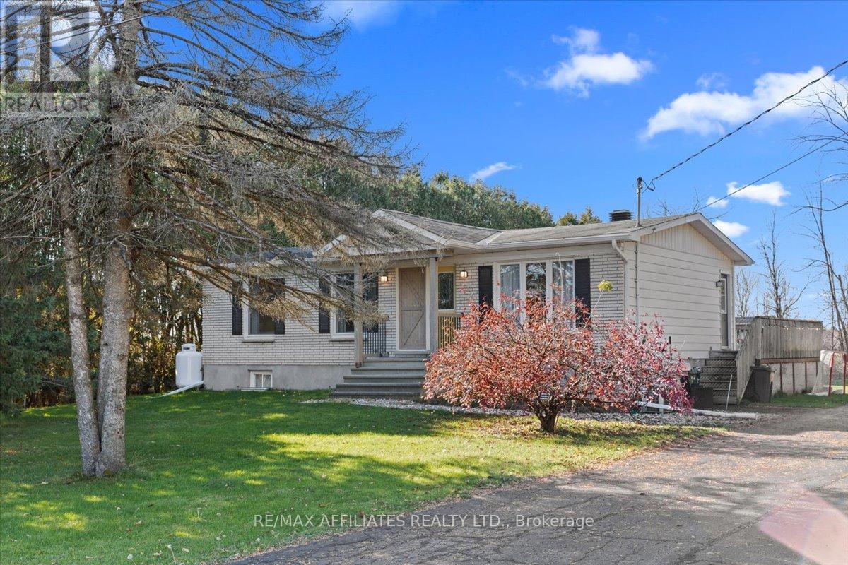 2462 DUNNING ROAD, Ottawa, Ontario