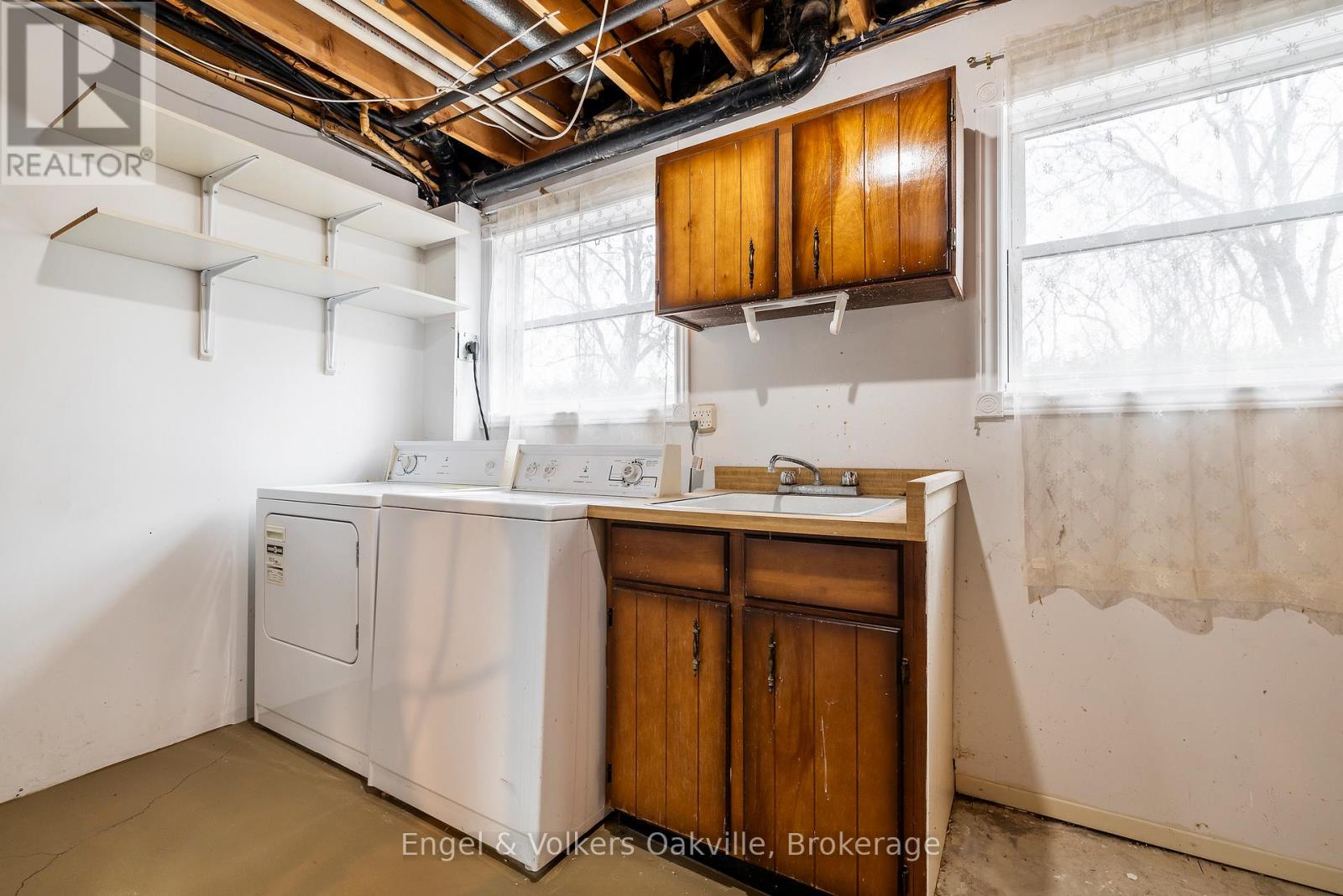 1929 Fieldgate Drive, Burlington, Ontario L7P 3H4 - Photo 28 - W12528262