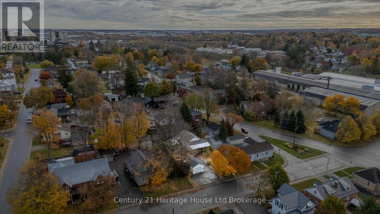 59 Norwich Avenue, Woodstock, Ontario  N4S 3V1 - Photo 3 - X12528344