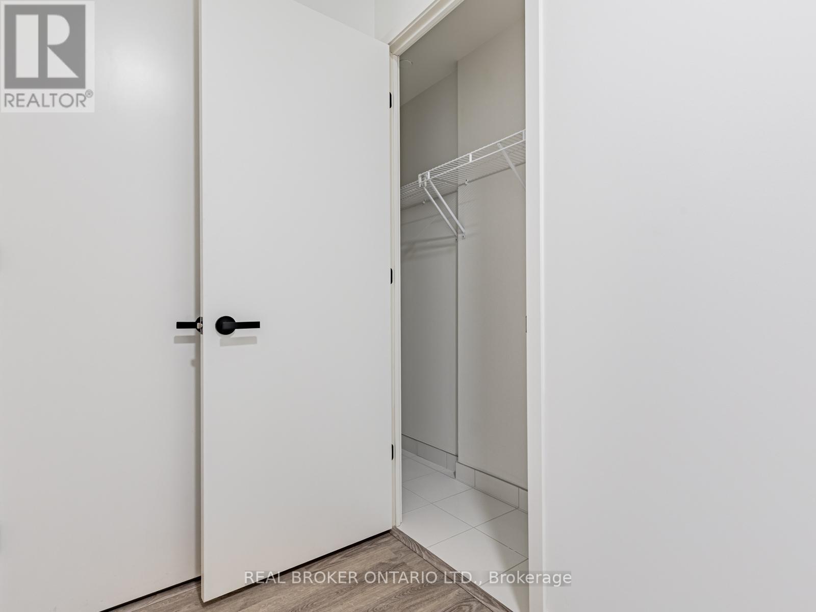 712 - 8 Interchange Way, Vaughan, Ontario  L4K 0R2 - Photo 11 - N12528064