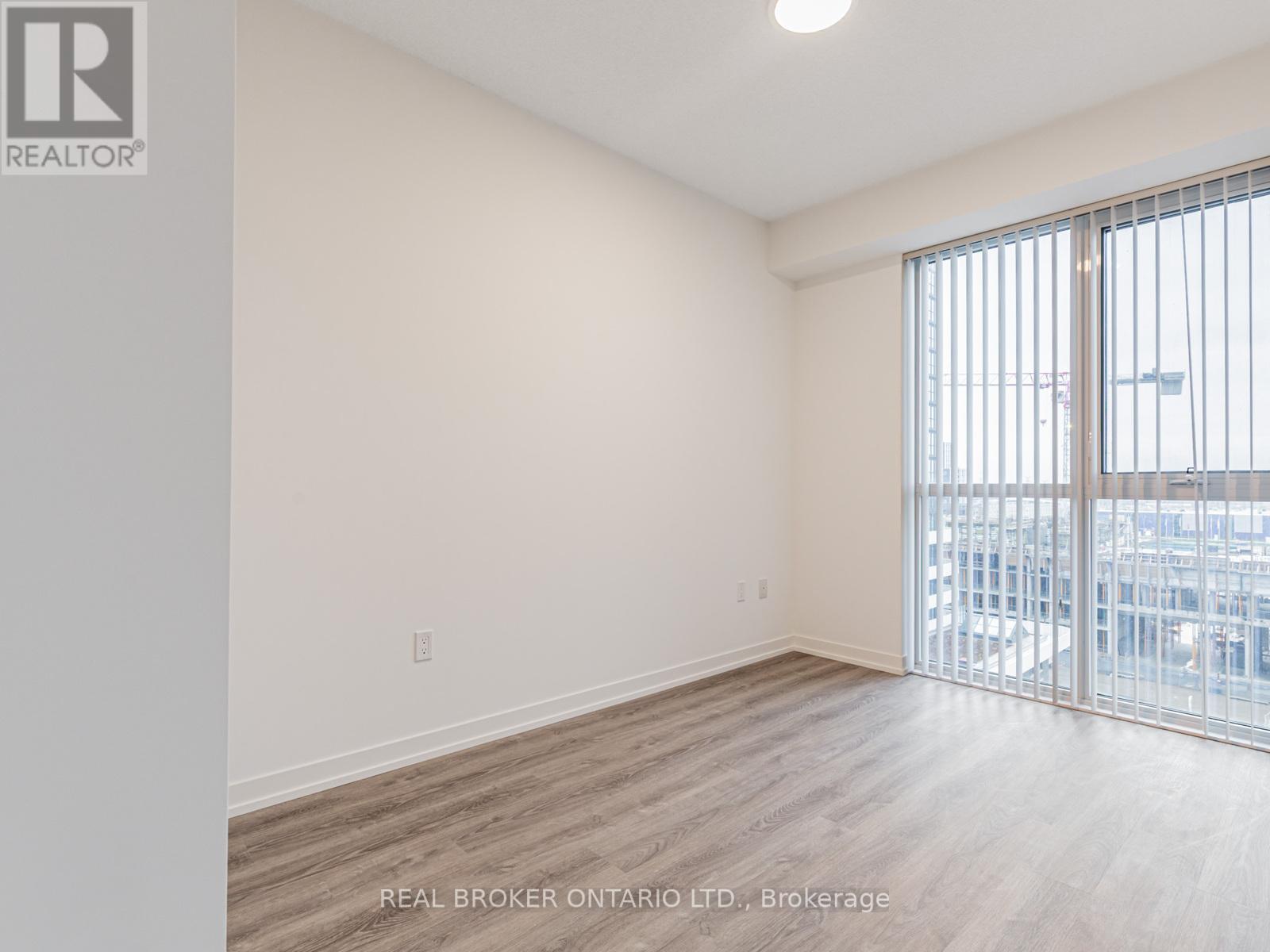 712 - 8 Interchange Way, Vaughan, Ontario  L4K 0R2 - Photo 8 - N12528064