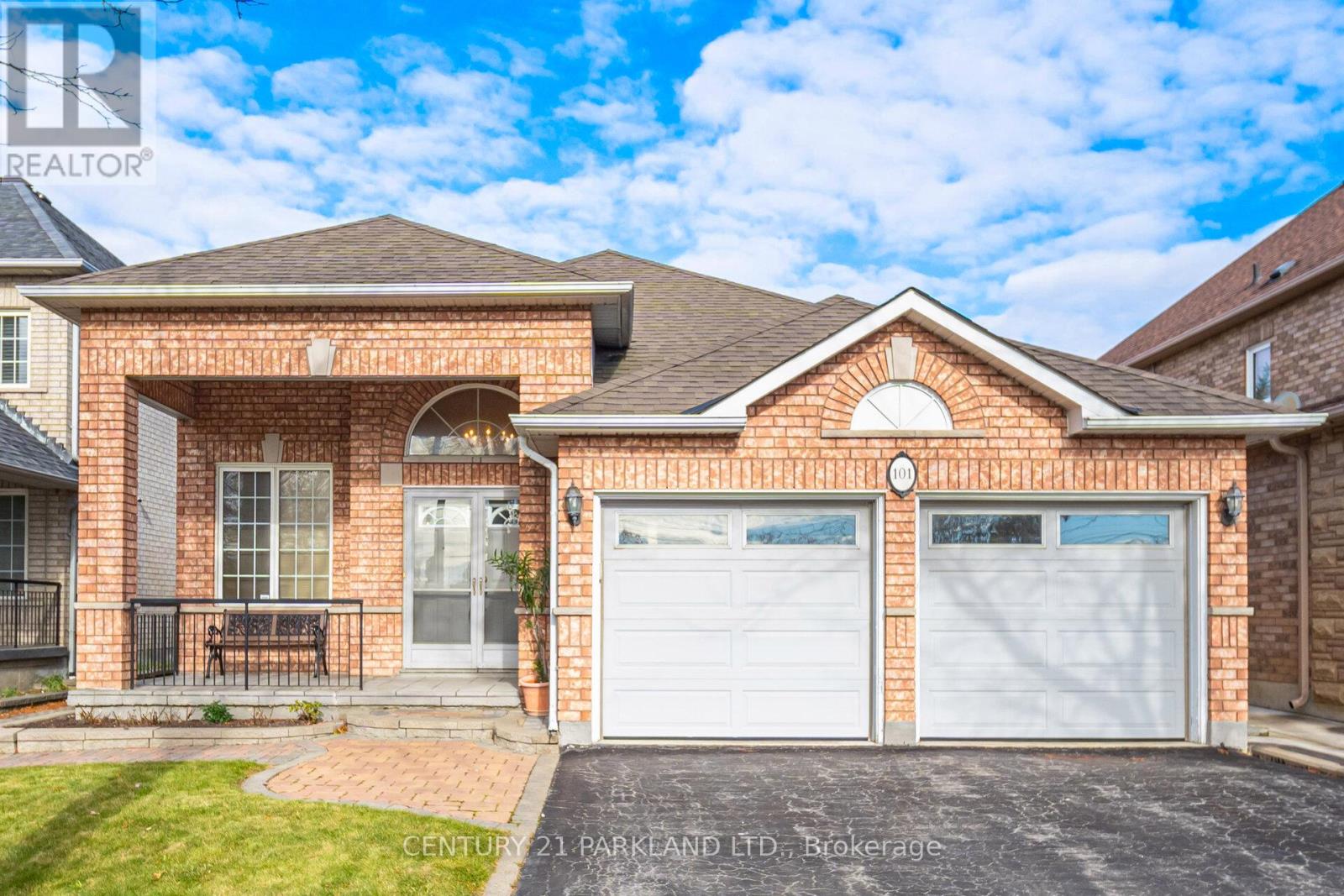 101 Cachet Hill Crescent, Vaughan, Ontario  L4H 1S6 - Photo 2 - N12528086