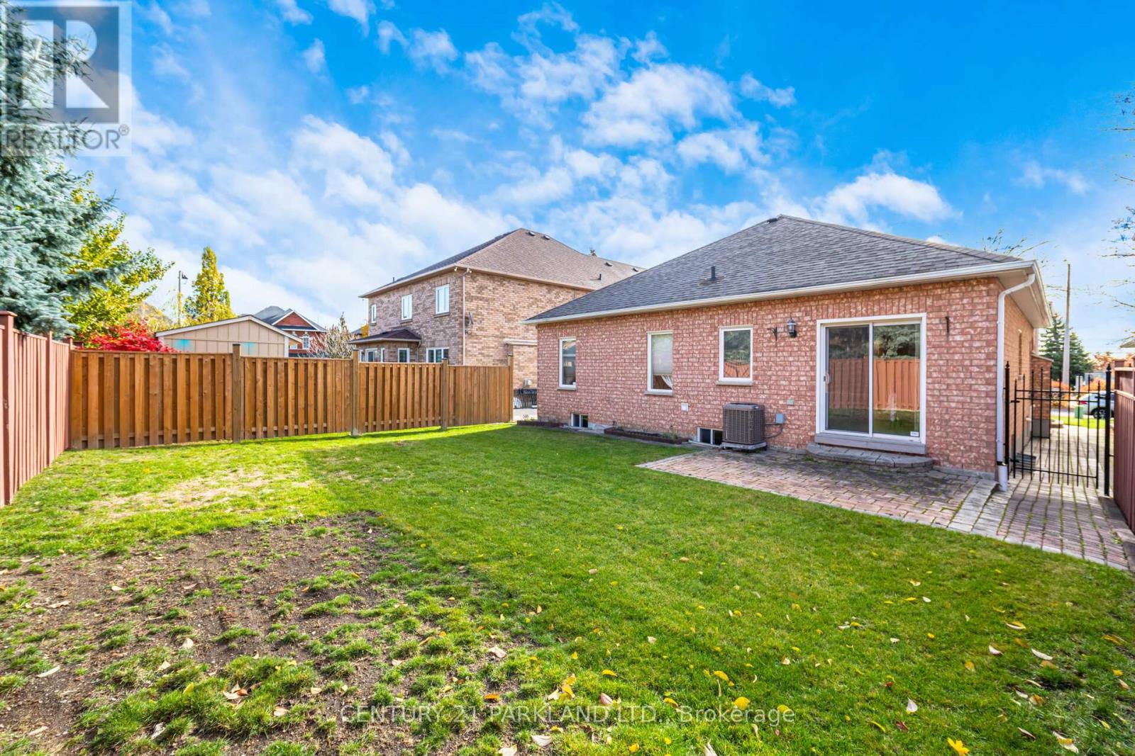 101 Cachet Hill Crescent, Vaughan, Ontario  L4H 1S6 - Photo 31 - N12528086