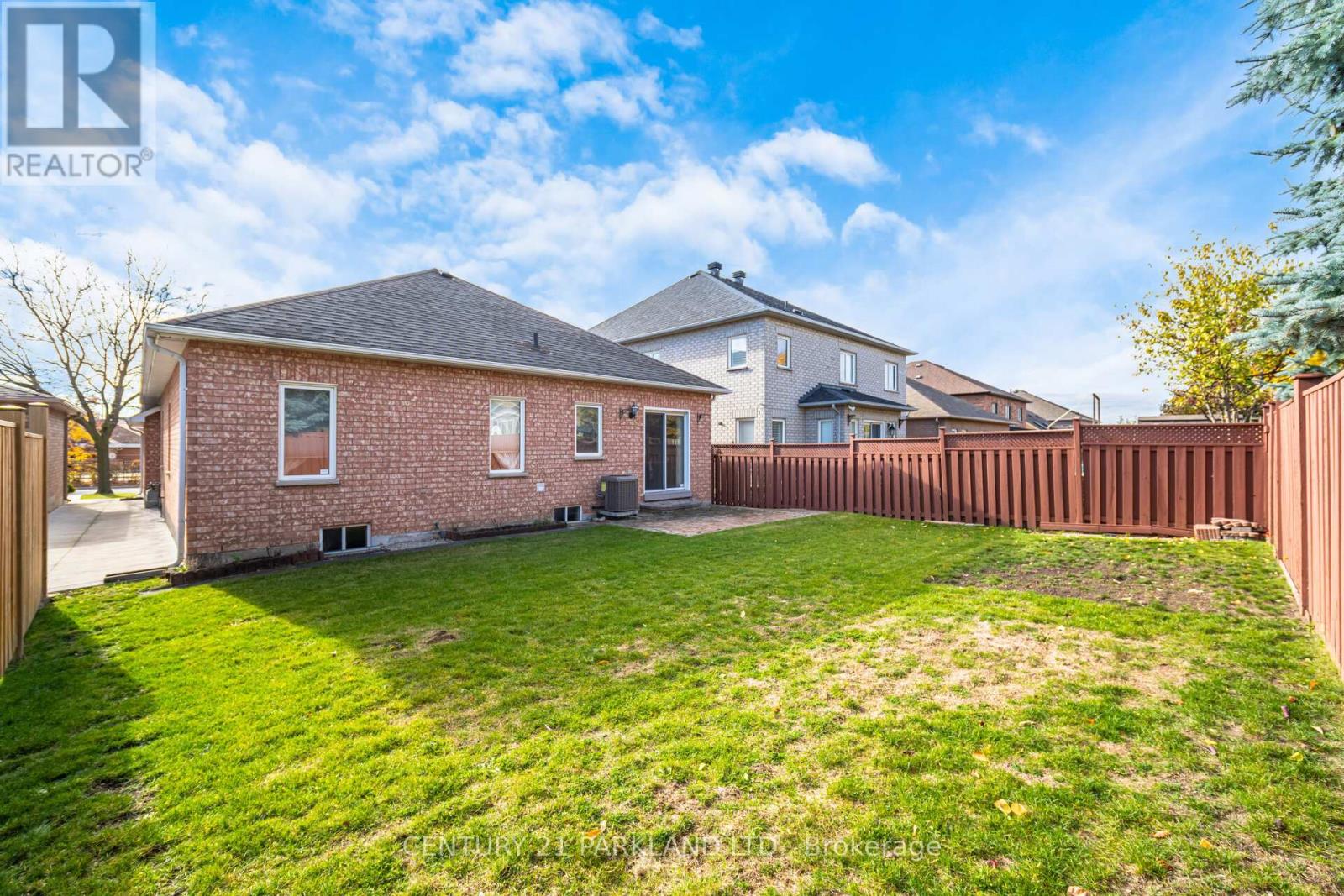 101 Cachet Hill Crescent, Vaughan, Ontario  L4H 1S6 - Photo 32 - N12528086