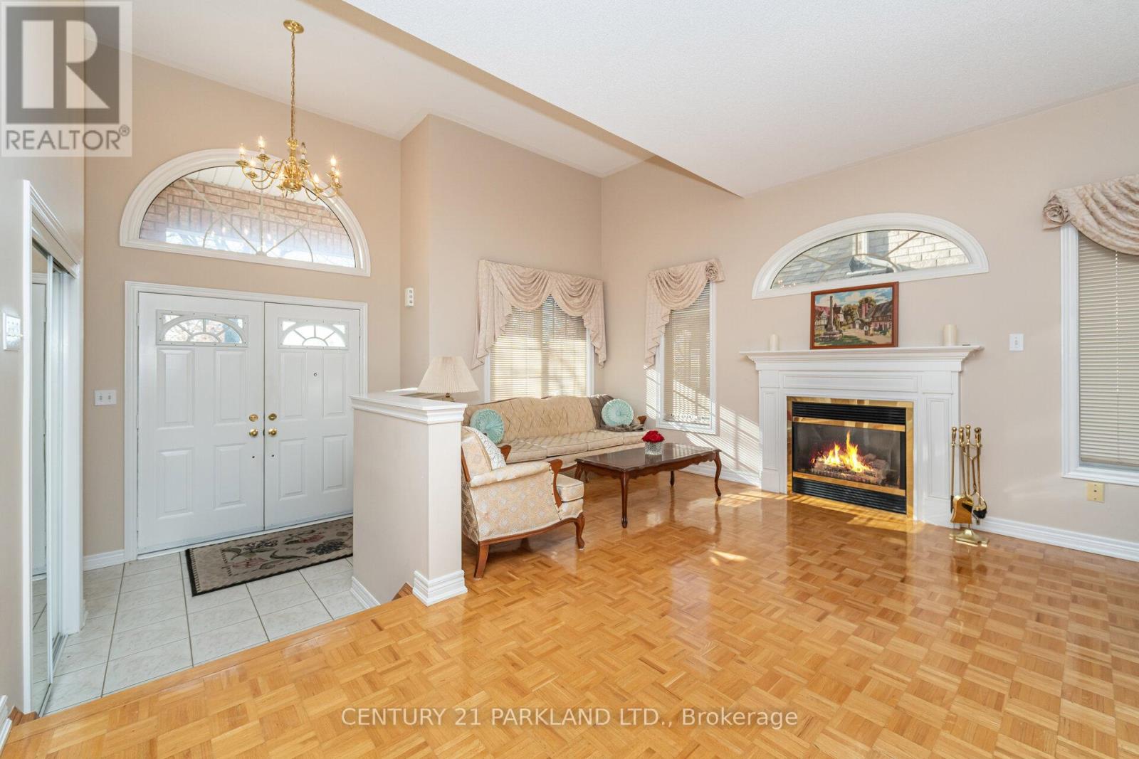 101 Cachet Hill Crescent, Vaughan, Ontario  L4H 1S6 - Photo 5 - N12528086