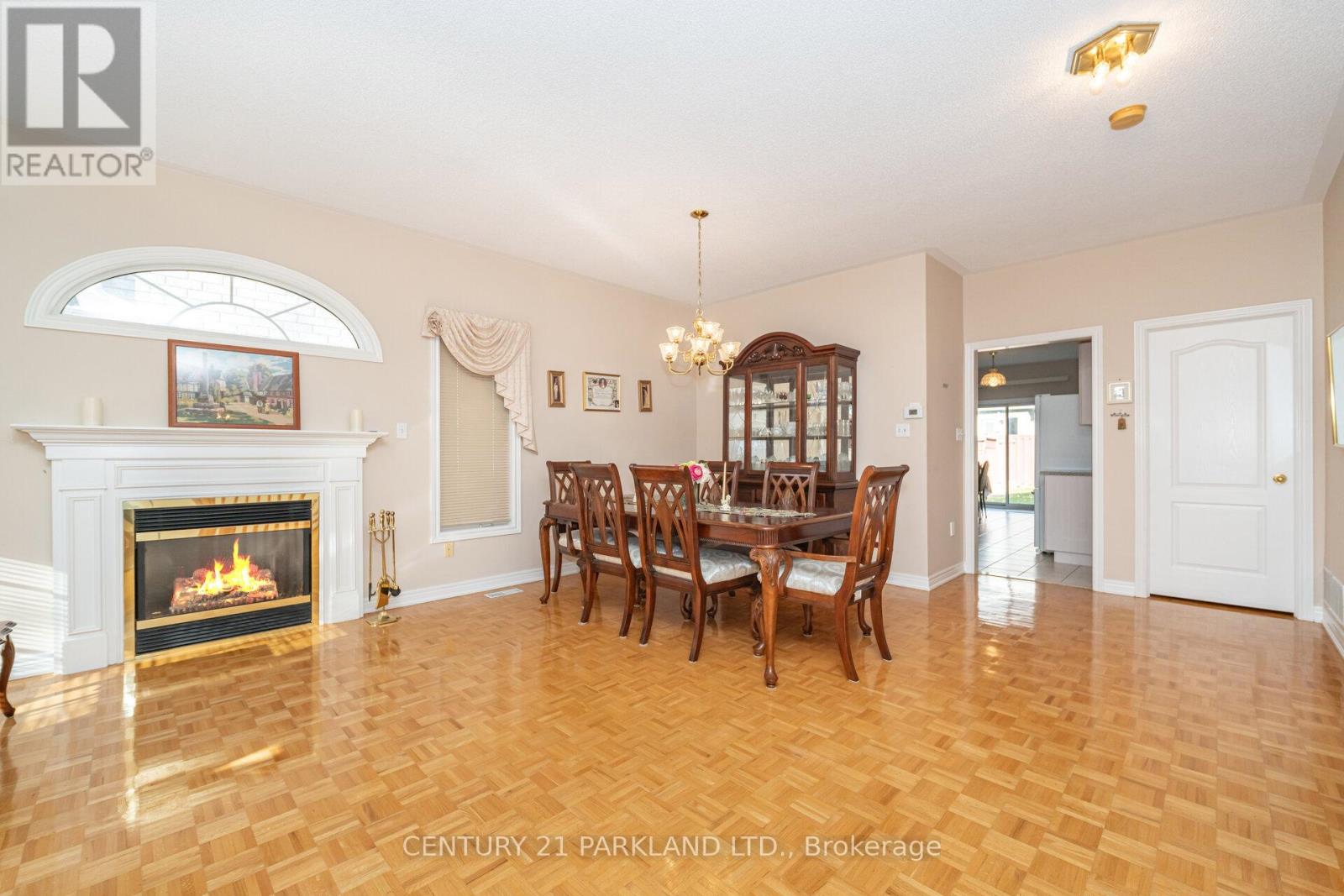 101 Cachet Hill Crescent, Vaughan, Ontario  L4H 1S6 - Photo 8 - N12528086