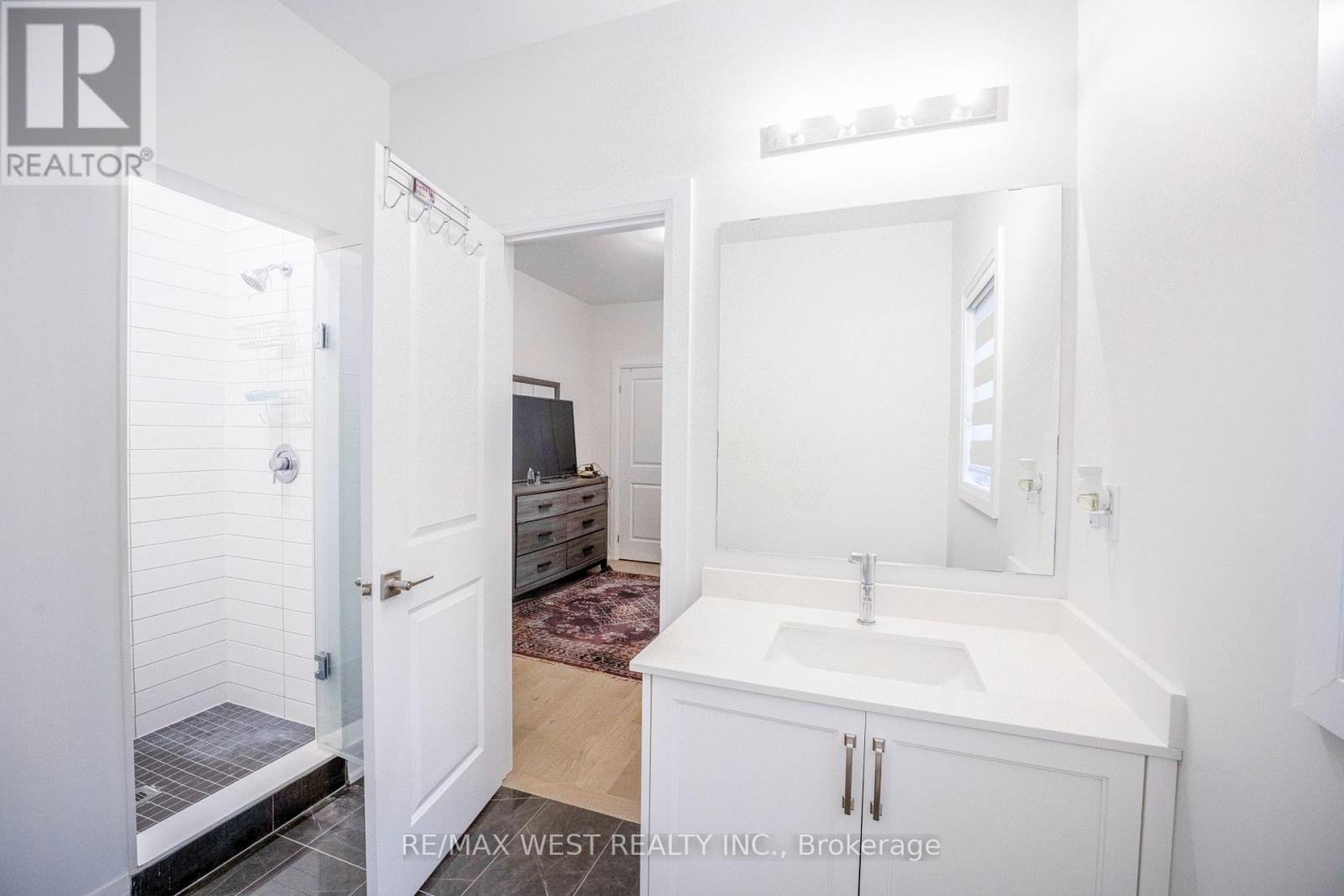 3 Speciosa Street, Richmond Hill, Ontario  L4E 2Y5 - Photo 44 - N12528134