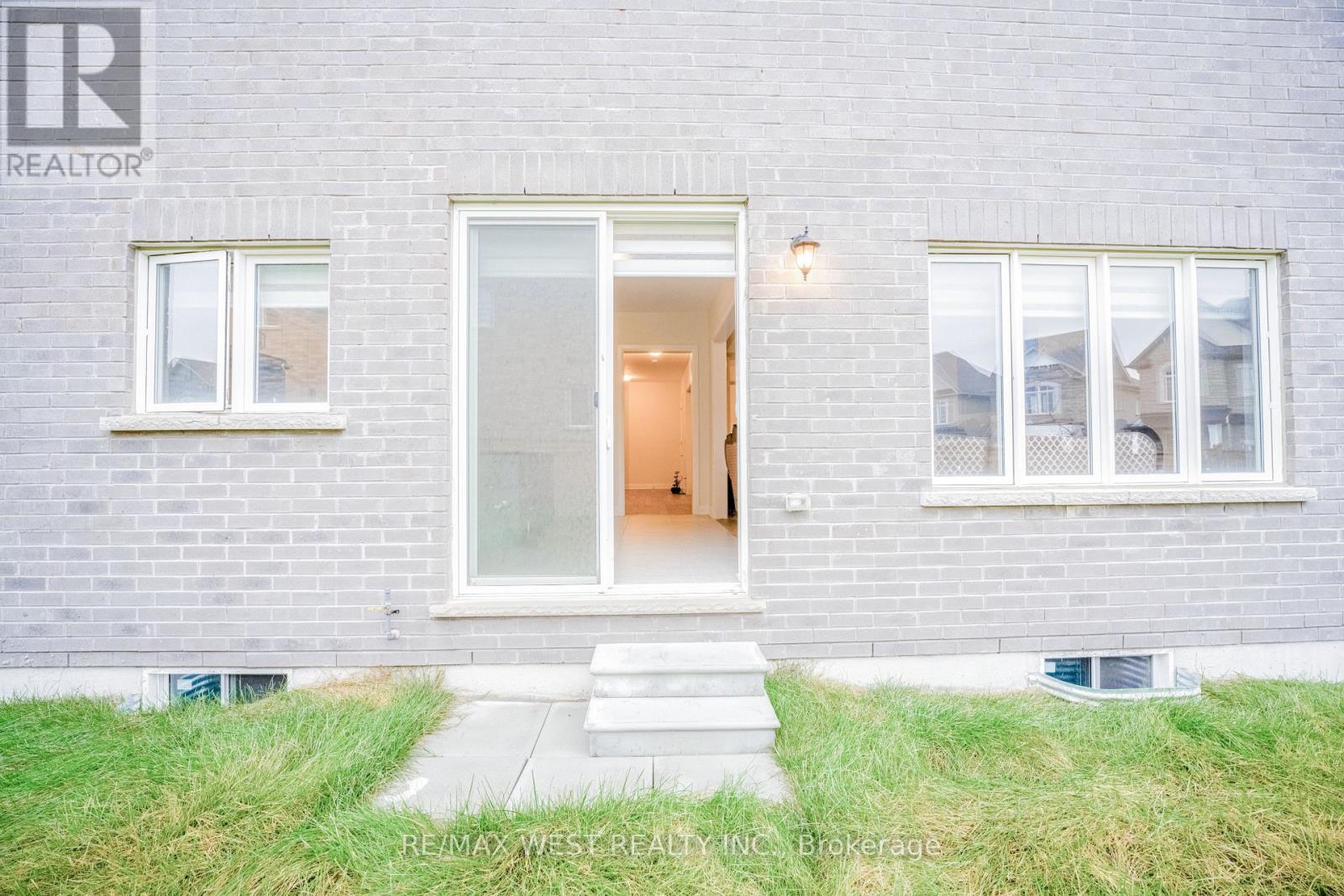 3 Speciosa Street, Richmond Hill, Ontario  L4E 2Y5 - Photo 48 - N12528134