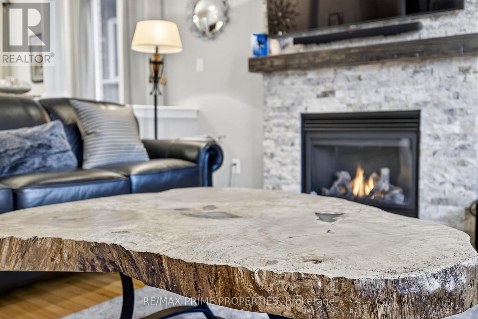 16 Don Rose Boulevard, East Gwillimbury, Ontario  L0G 1M0 - Photo 10 - N12528210