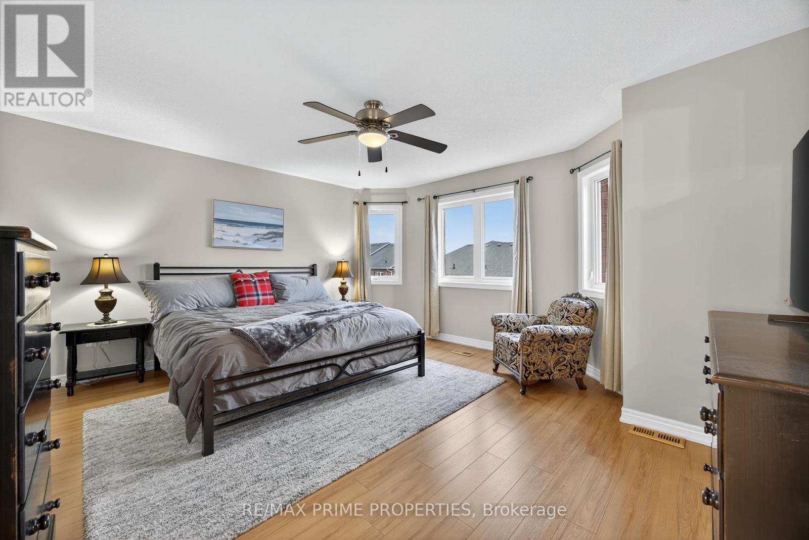 16 Don Rose Boulevard, East Gwillimbury, Ontario  L0G 1M0 - Photo 13 - N12528210